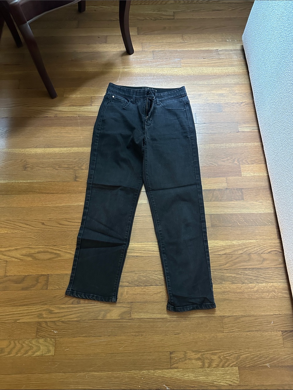WoMen's Black Straight-Leg Jeans